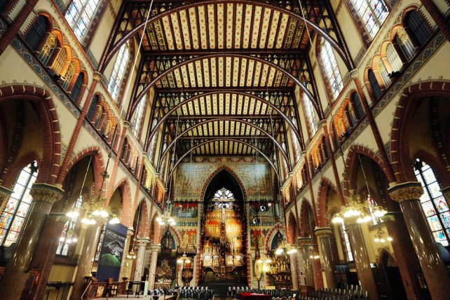 Dominicuskerk Amsterdam interieur